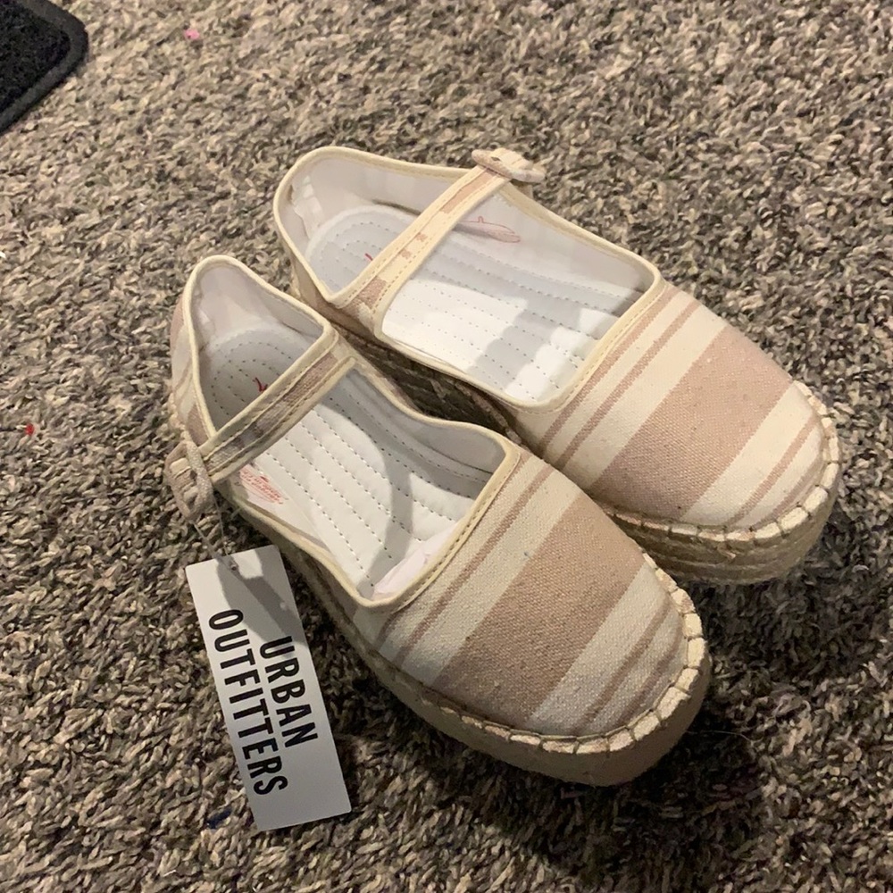 Brand new with tags urban outfitters platform espadrilles.